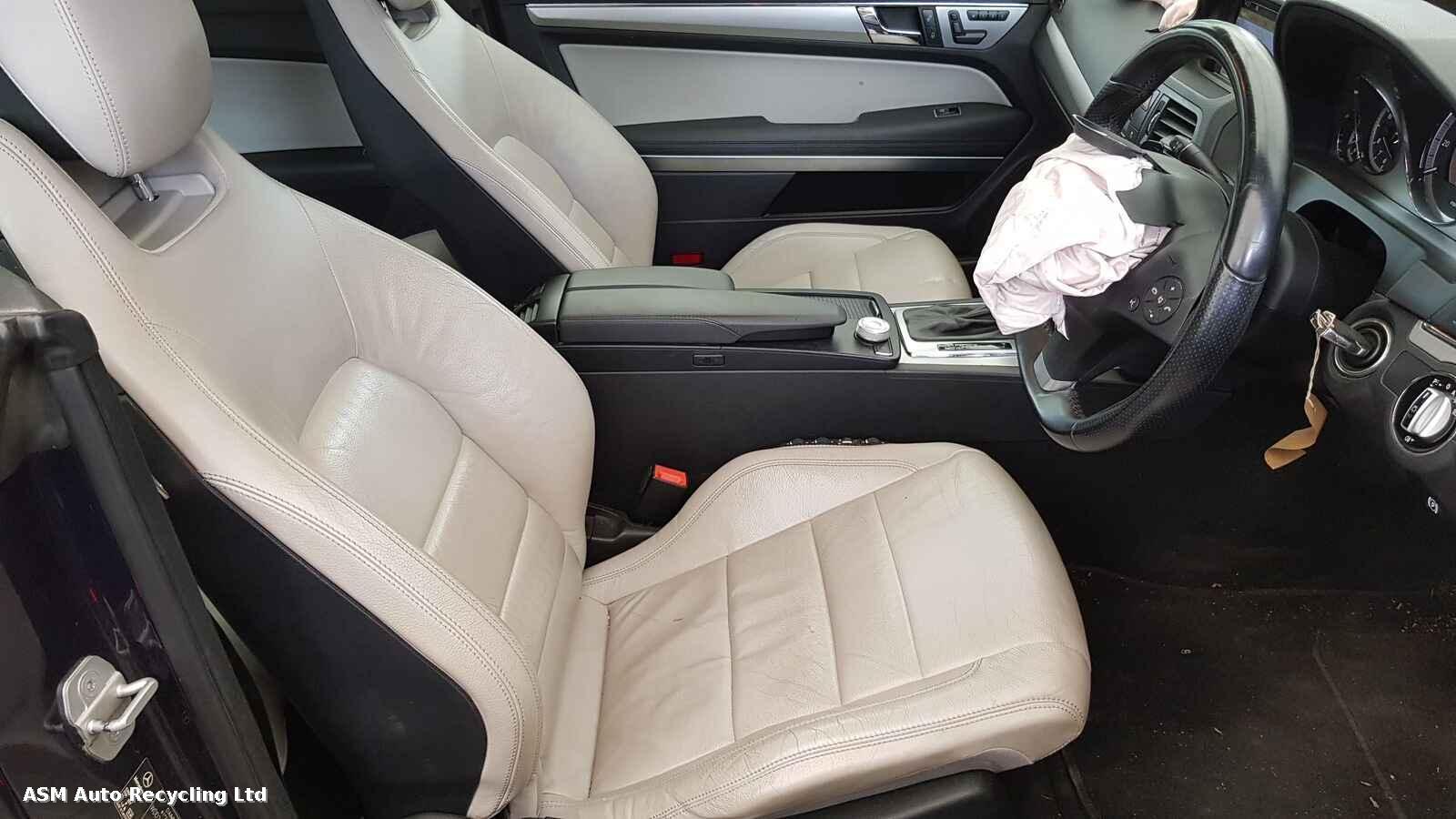 Mercedes E Class 2009 2 Door Coupe Breaking View Auto part Mercedes E Class 2009 2 Door Coupe Breaking