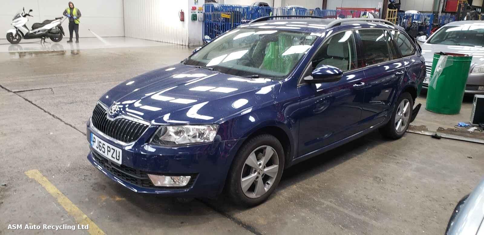 Skoda Octavia 2015 5 Door Estate Breaking View Auto part Skoda Octavia 2015 5 Door Estate Breaking
