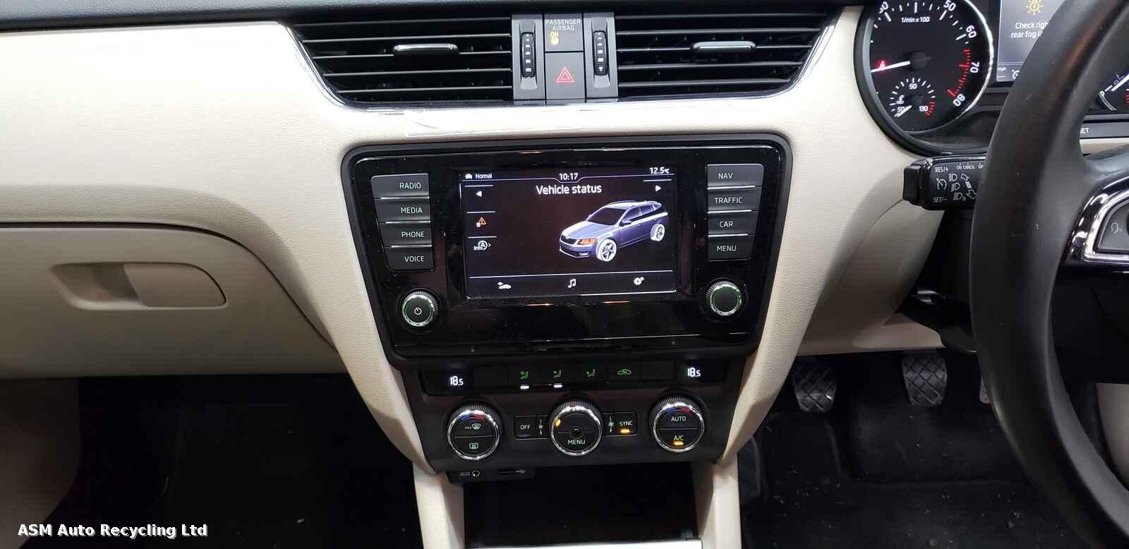 Skoda Octavia 2015 5 Door Estate Breaking View Auto part Skoda Octavia 2015 5 Door Estate Breaking