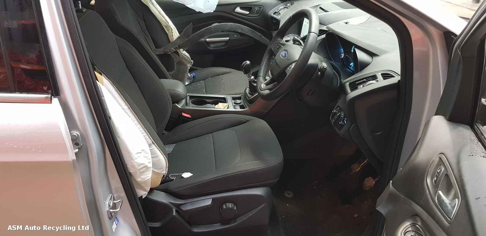 View Auto part Ford Kuga 2018 5 Door Hatchback Breaking