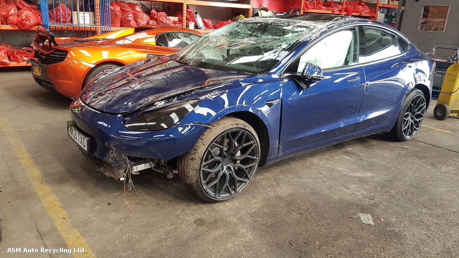 Tesla Model 3 2021 4 Door Saloon Breaking View Auto part Tesla Model 3 2021 4 Door Saloon Breaking