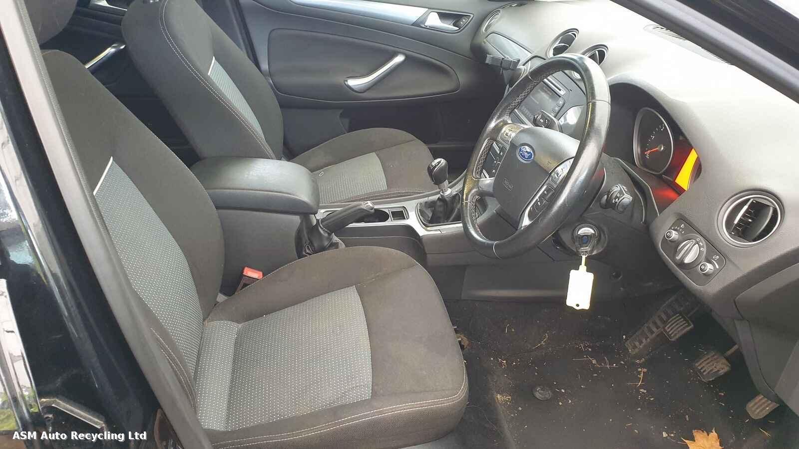 Ford Mondeo 2013 5 Door Estate Breaking View Auto part Ford Mondeo 2013 5 Door Estate Breaking