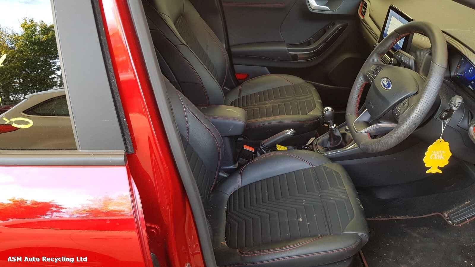 View Auto part Ford Puma 2020 5 Door Hatchback Breaking