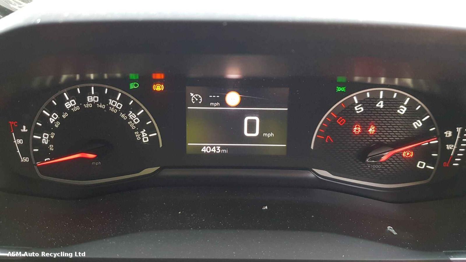 View Auto part Peugeot 2008 2022 5 Door Hatchback Breaking