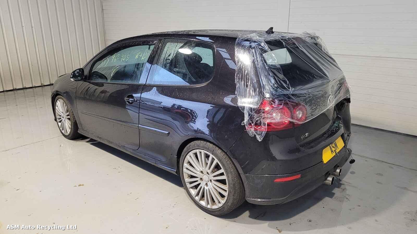 Volkswagen Golf 2005 3 Door Hatchback Breaking View Auto part Volkswagen Golf 2005 3 Door Hatchback Breaking
