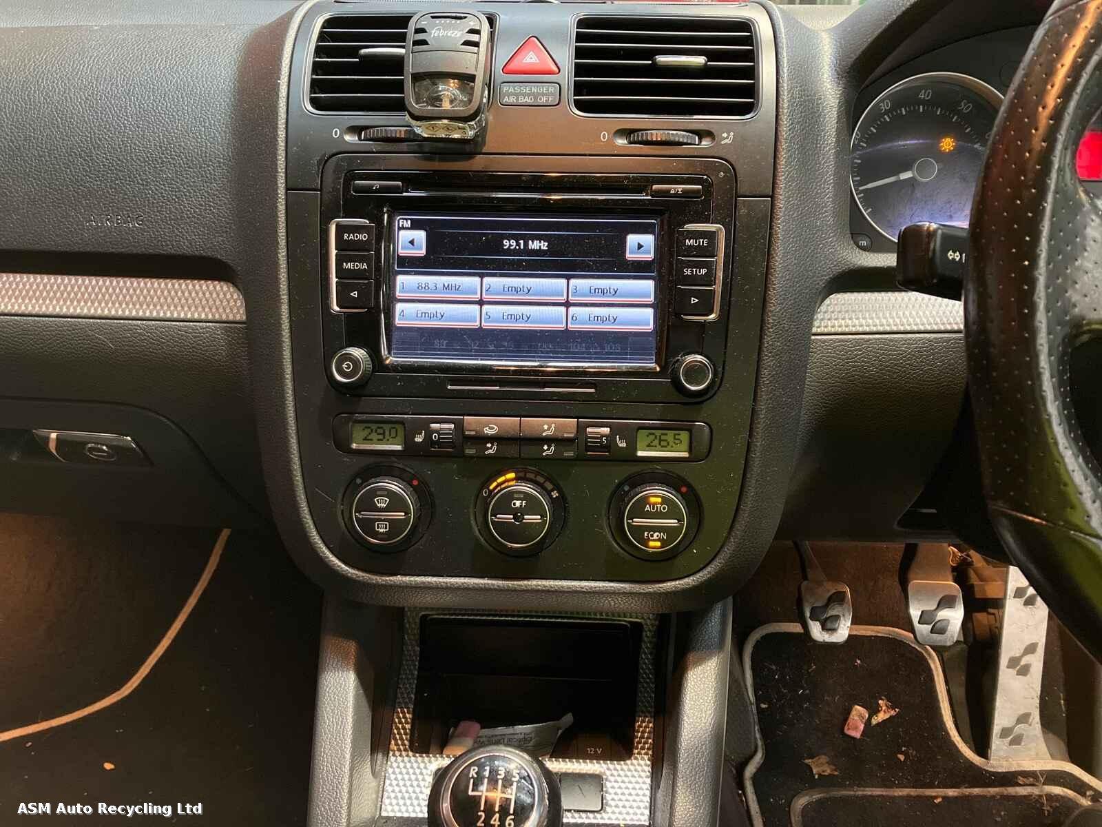 Volkswagen Golf 2005 3 Door Hatchback Breaking View Auto part Volkswagen Golf 2005 3 Door Hatchback Breaking