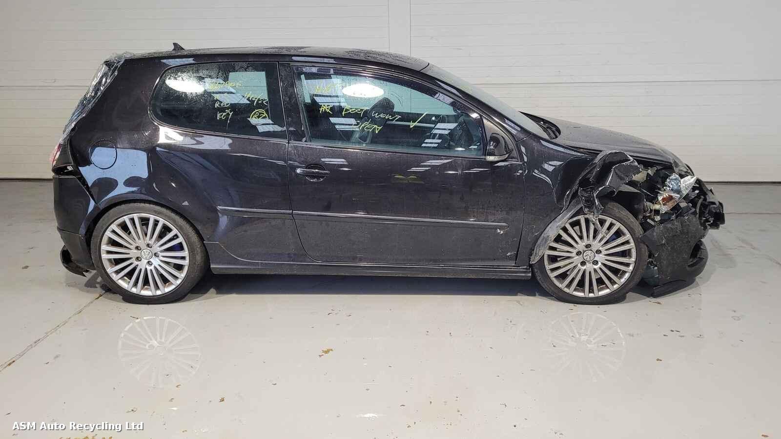 Volkswagen Golf 2005 3 Door Hatchback Breaking View Auto part Volkswagen Golf 2005 3 Door Hatchback Breaking