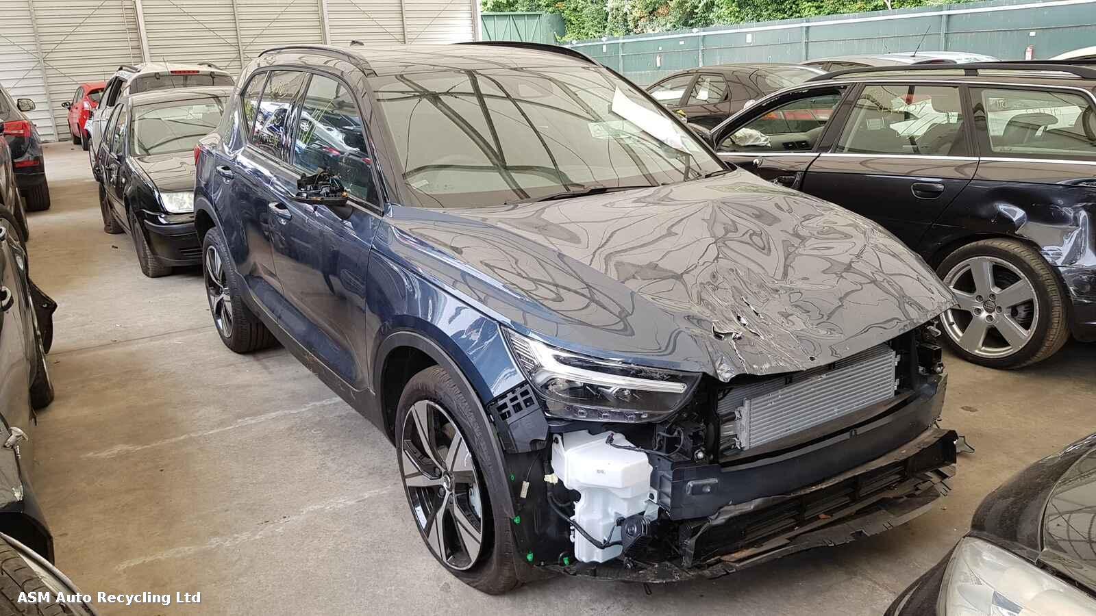 Image for a Volvo Xc40 2022 5 Door Estate Breaking