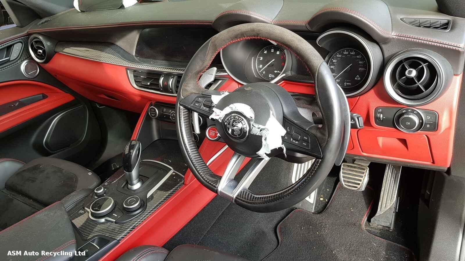 Alfa Romeo Stelvio 2020 5 Door Estate Breaking View Auto part Alfa Romeo Stelvio 2020 5 Door Estate Breaking