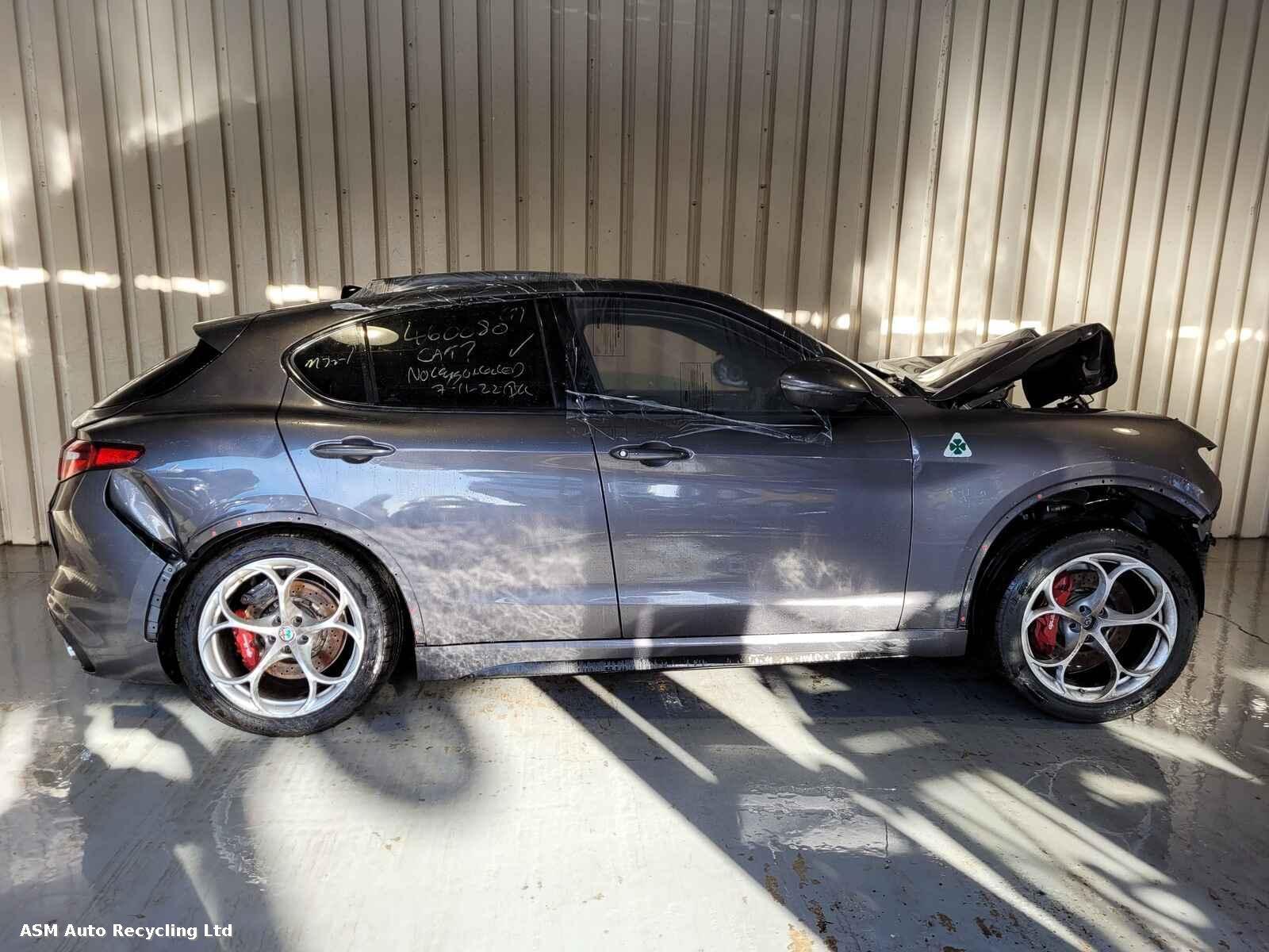 Alfa Romeo Stelvio 2020 5 Door Estate Breaking View Auto part Alfa Romeo Stelvio 2020 5 Door Estate Breaking