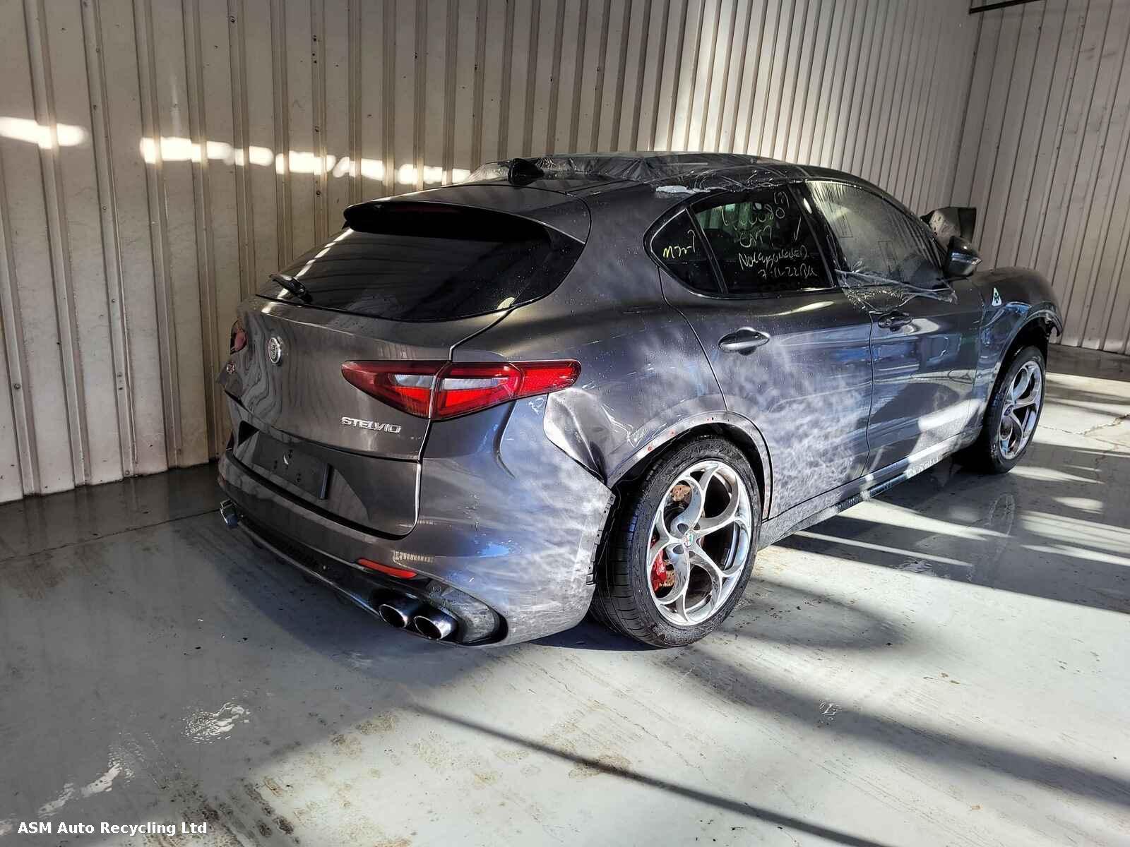 Alfa Romeo Stelvio 2020 5 Door Estate Breaking View Auto part Alfa Romeo Stelvio 2020 5 Door Estate Breaking