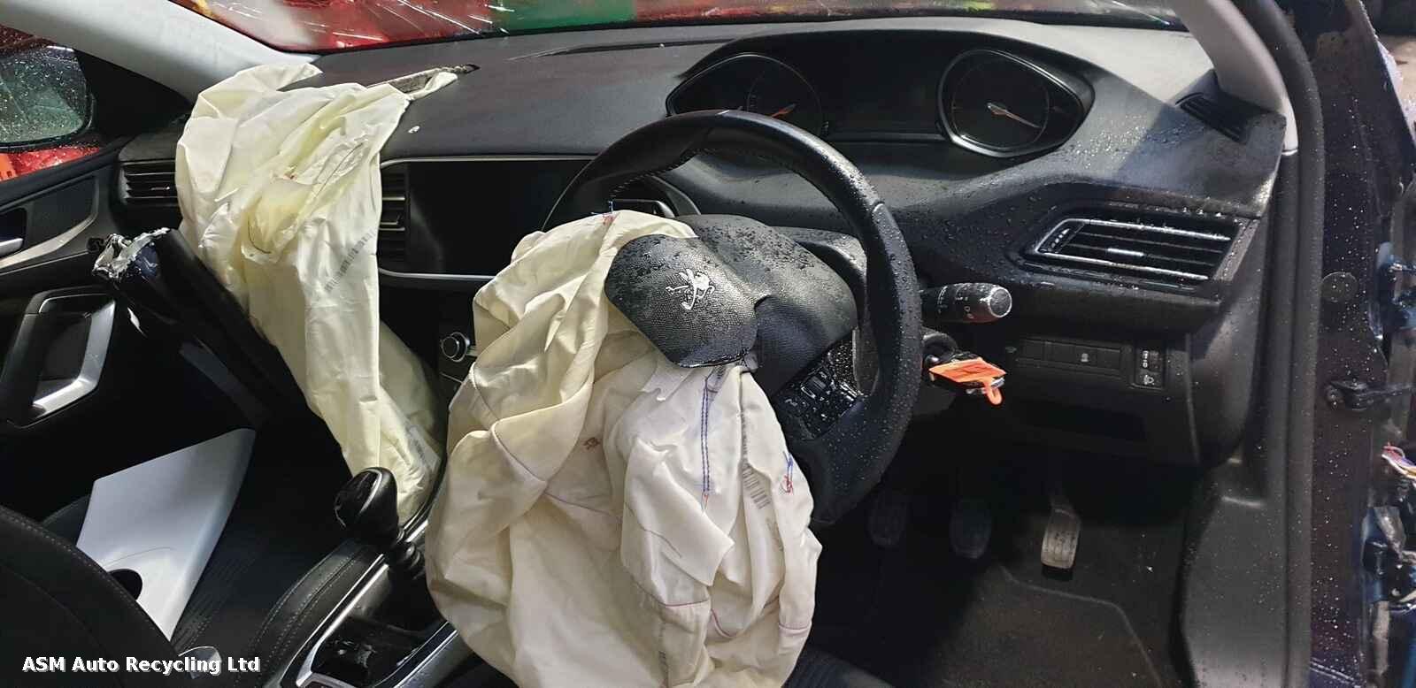 Peugeot 308 2020 5 Door Hatchback Breaking View Auto part Peugeot 308 2020 5 Door Hatchback Breaking