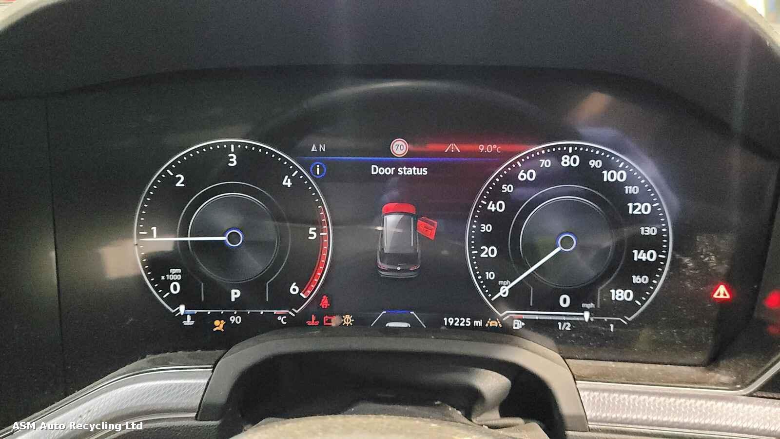 Volkswagen Touareg 2020 5 Door Estate Breaking View Auto part Volkswagen Touareg 2020 5 Door Estate Breaking