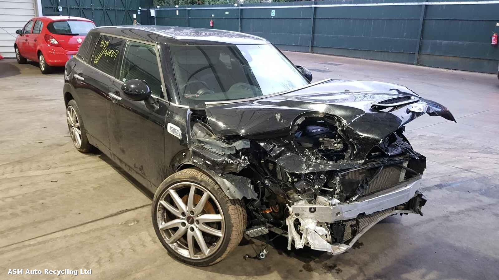 Image for a Mini (bmw) Clubman 2018 5 Door Estate Breaking