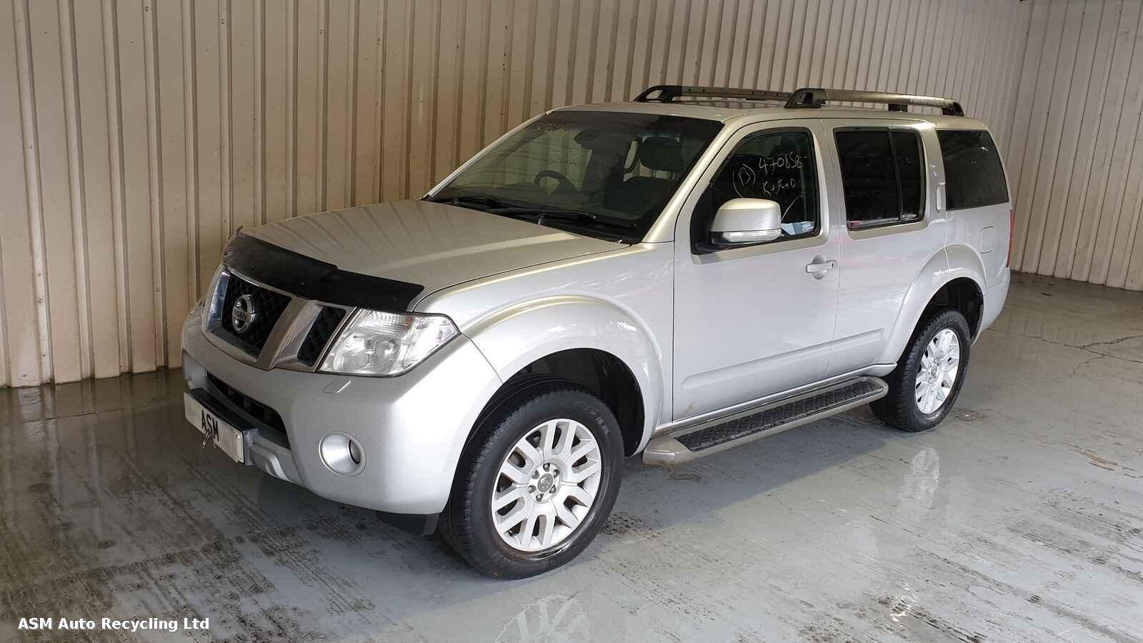 View Auto part Nissan Pathfinder 2013 5 Door Estate Breaking