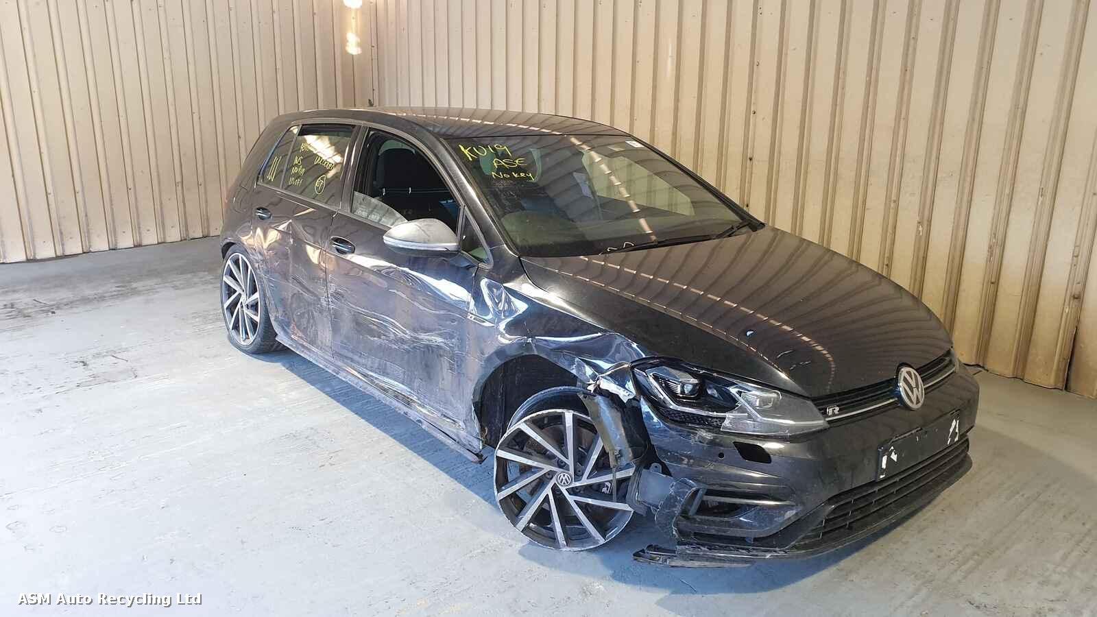 Image for a Volkswagen Golf 2019 5 Door Hatchback Breaking