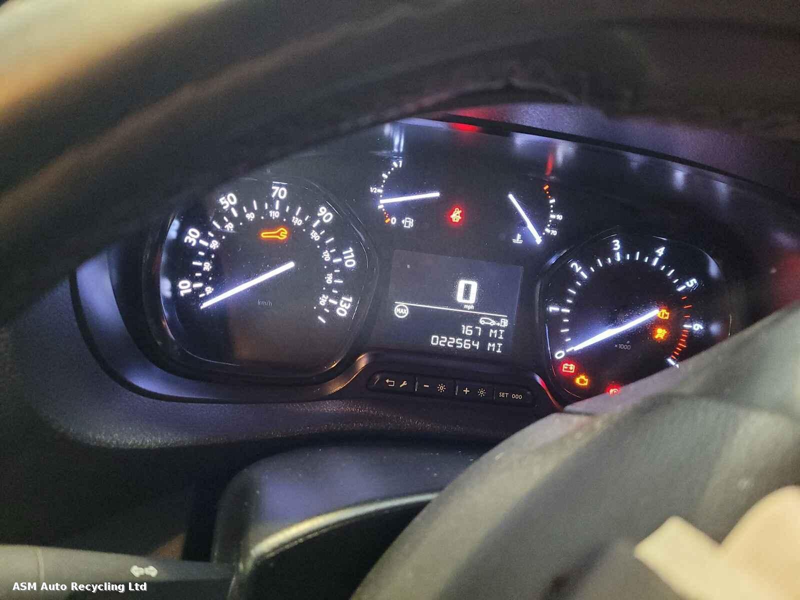 Peugeot Expert 2022 Unknown Van Breaking View Auto part Peugeot Expert 2022 Unknown Van Breaking
