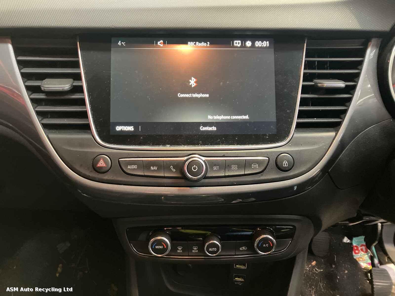 Vauxhall Crossland X 2020 5 Door Hatchback Breaking View Auto part Vauxhall Crossland X 2020 5 Door Hatchback Breaking