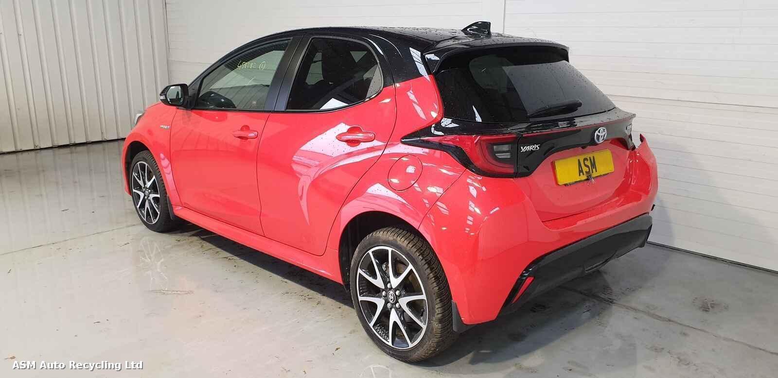 View Auto part Toyota Yaris 2021 5 Door Hatchback Breaking