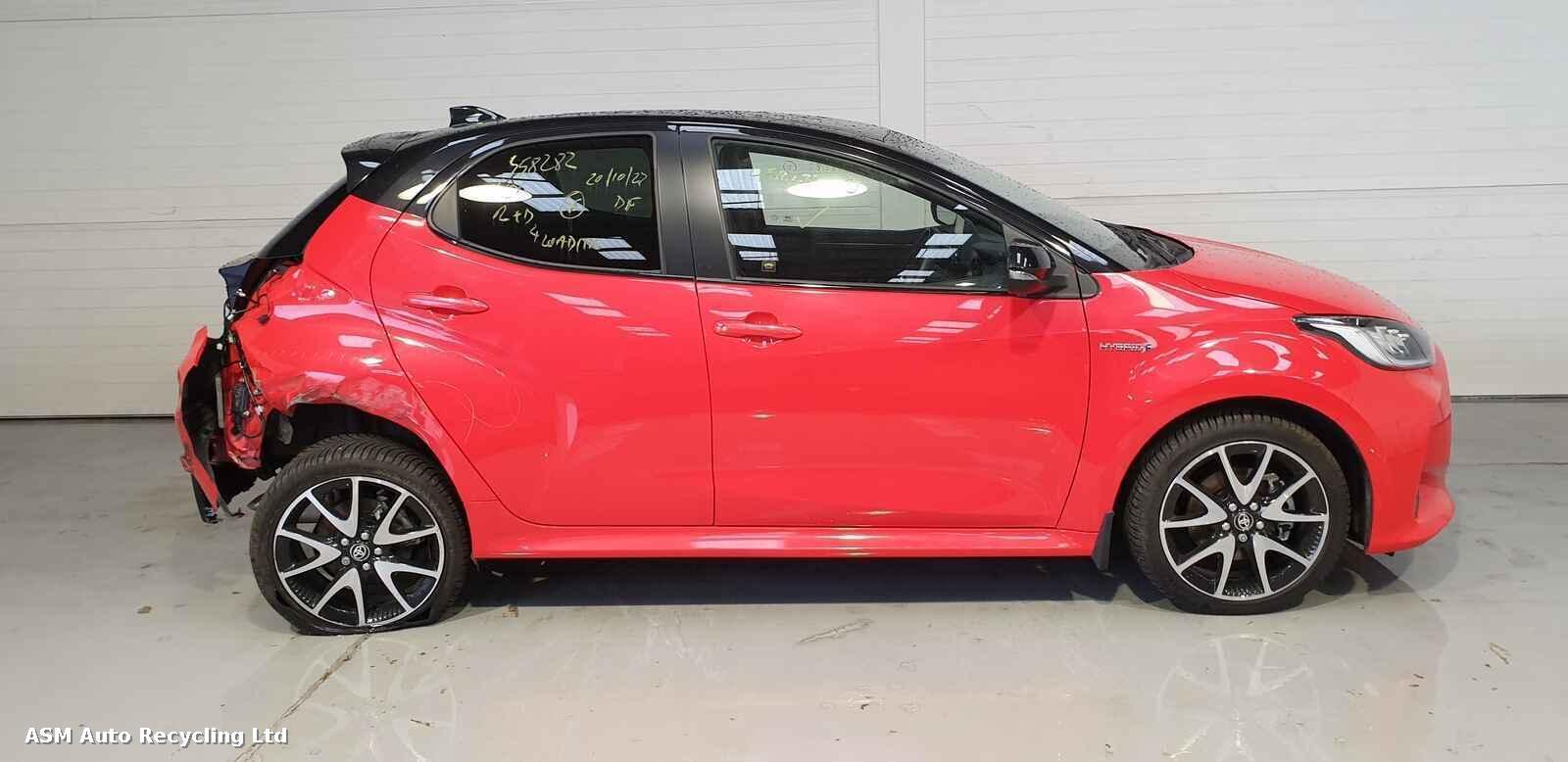 View Auto part Toyota Yaris 2021 5 Door Hatchback Breaking