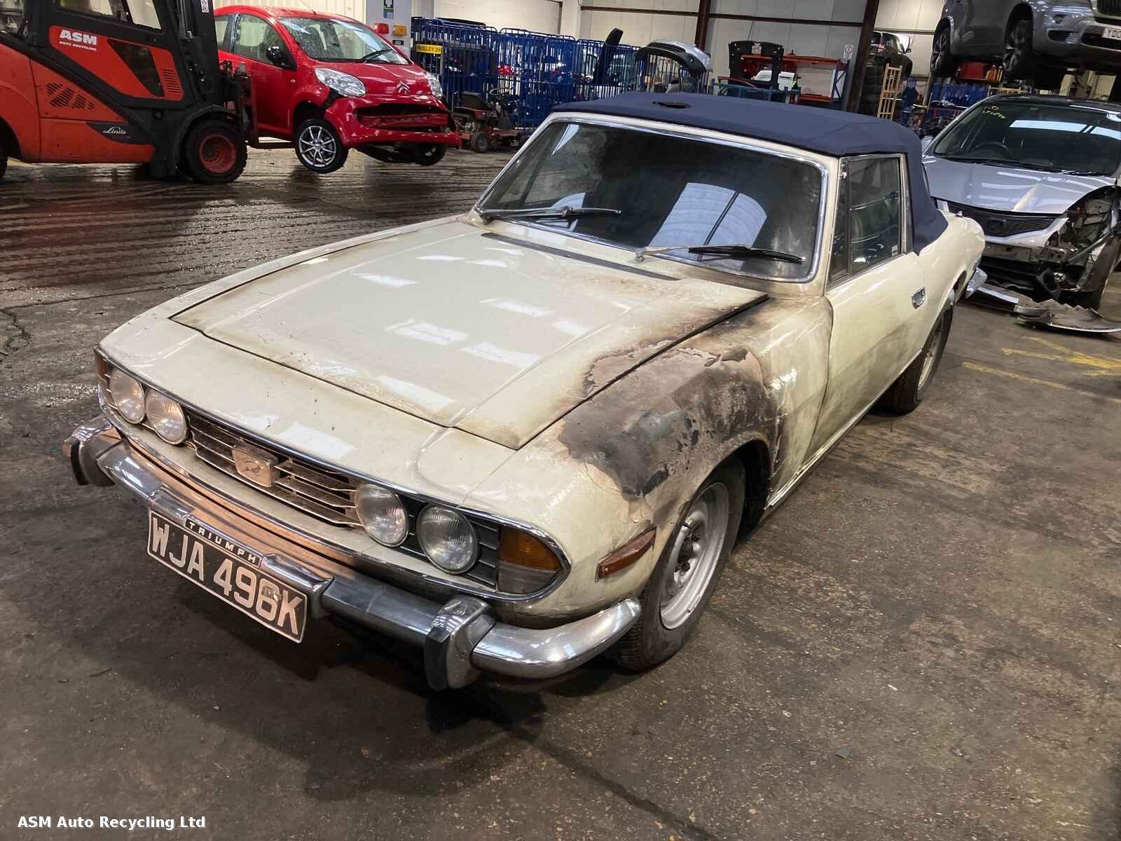 View Auto part Triumph Stag 1970 2 Door Convertible Breaking