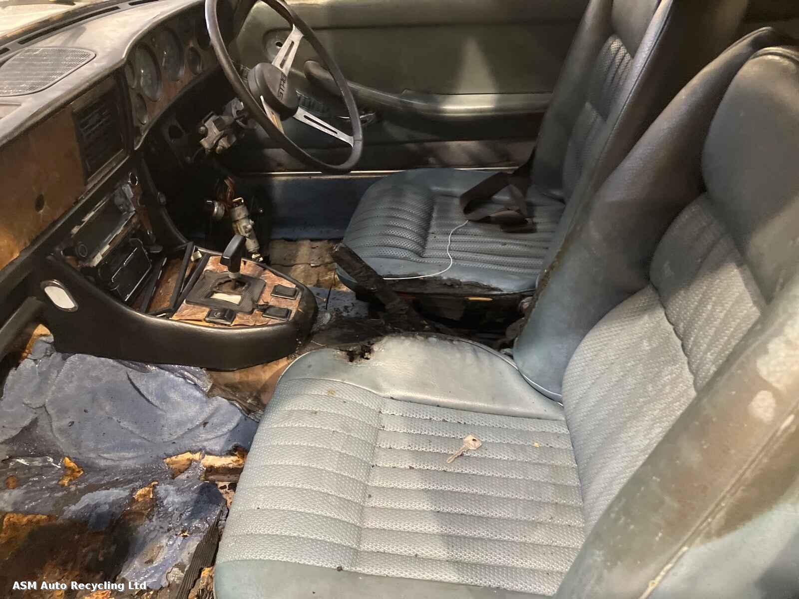 View Auto part Triumph Stag 1970 2 Door Convertible Breaking