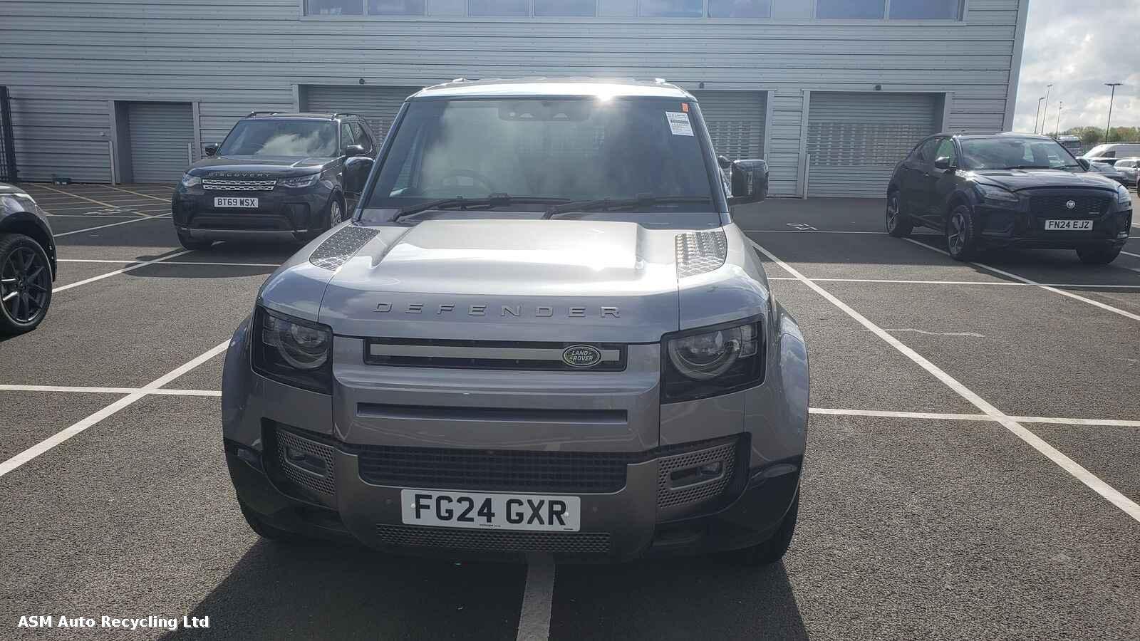 View Auto part Land Rover Defender 2024 Unknown Van Breaking