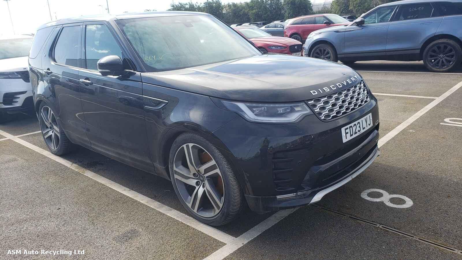 Image for a Land Rover Discovery 2023 5 Door Estate Breaking