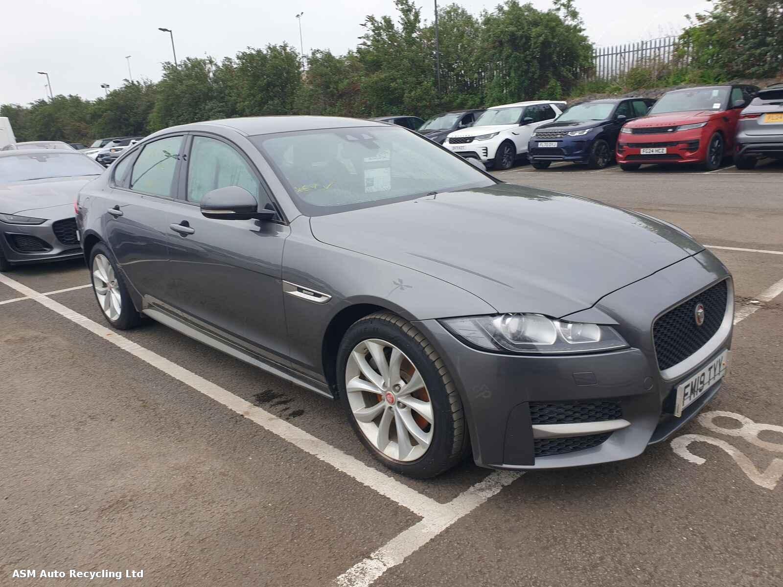 Image for a Jaguar Xf 2019 4 Door Saloon Breaking
