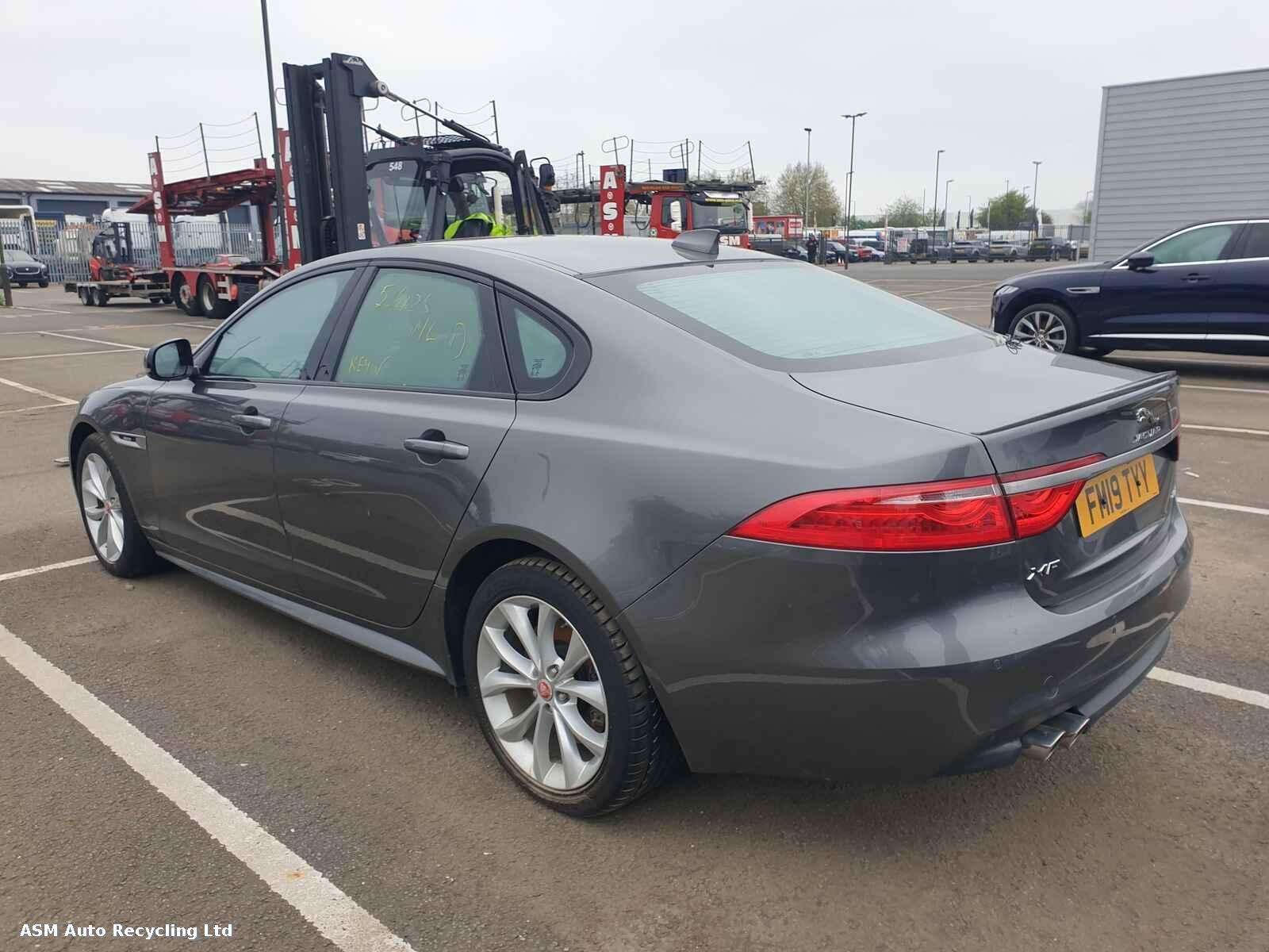 View Auto part Jaguar Xf 2019 4 Door Saloon Breaking