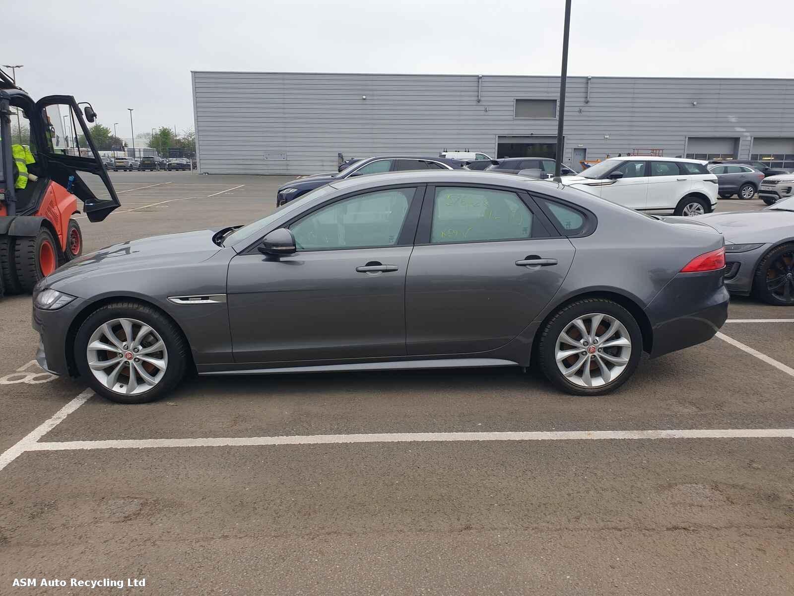 View Auto part Jaguar Xf 2019 4 Door Saloon Breaking