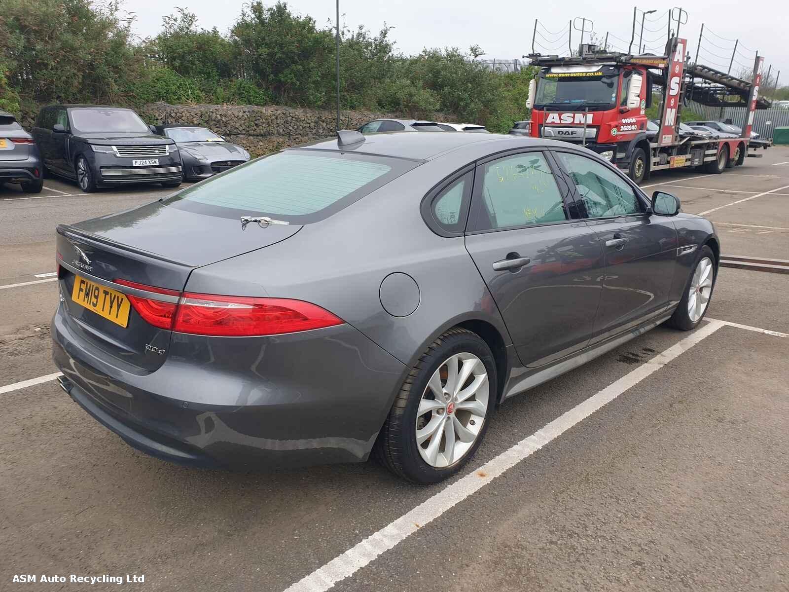 View Auto part Jaguar Xf 2019 4 Door Saloon Breaking