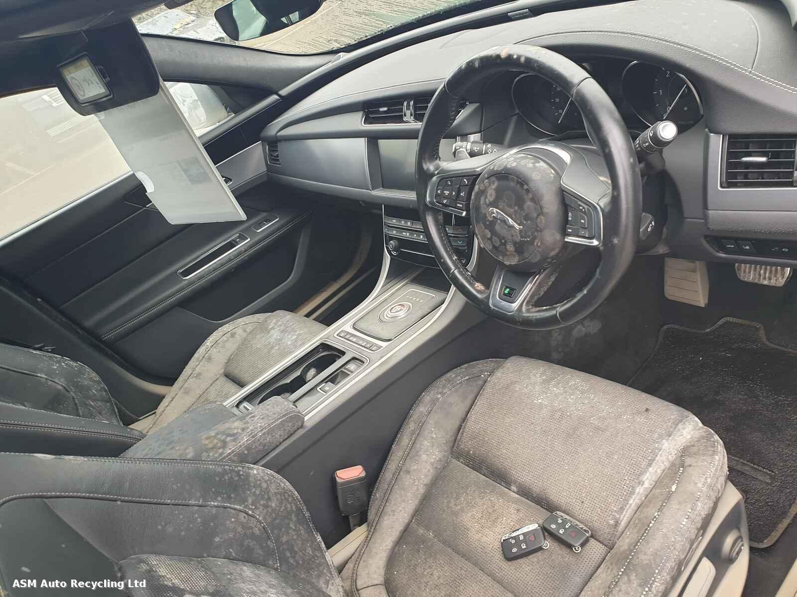 View Auto part Jaguar Xf 2019 4 Door Saloon Breaking