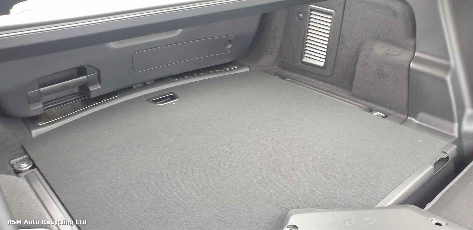 View Auto part Land Rover Discovery Sport 2024 5 Door Estate Breaking