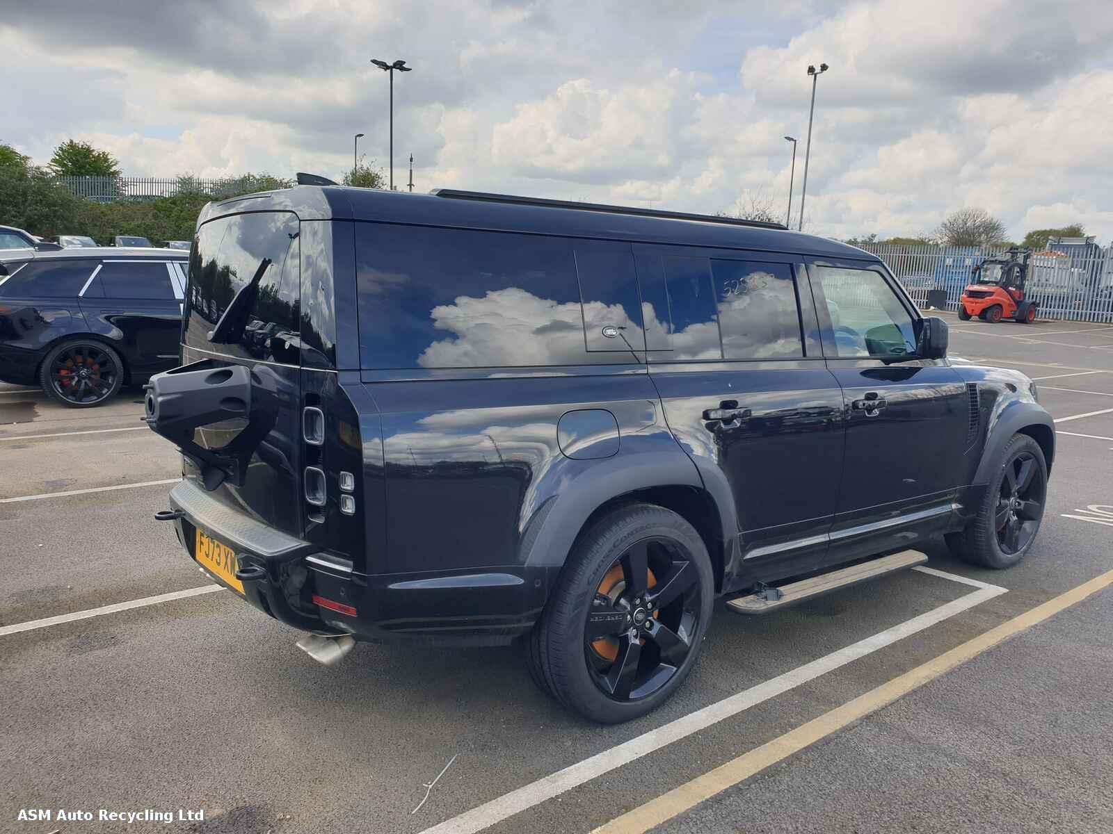 View Auto part Land Rover Defender 2024 5 Door Estate Breaking