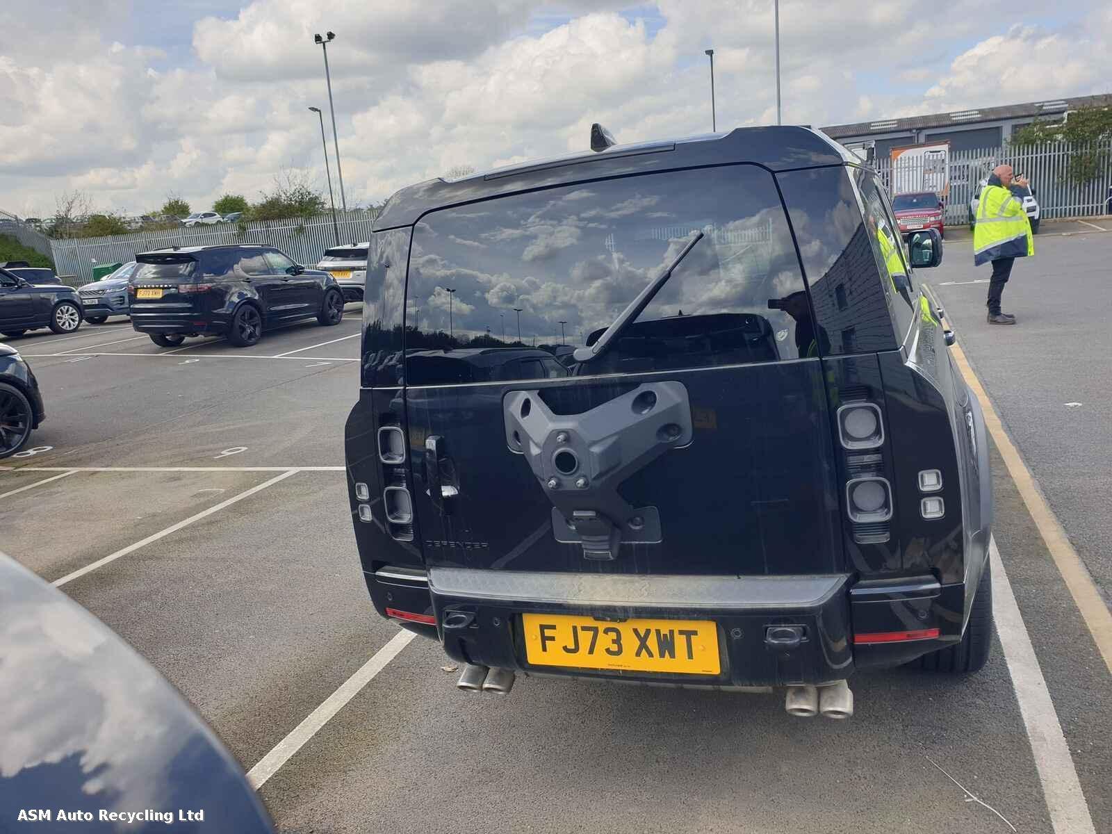 View Auto part Land Rover Defender 2024 5 Door Estate Breaking