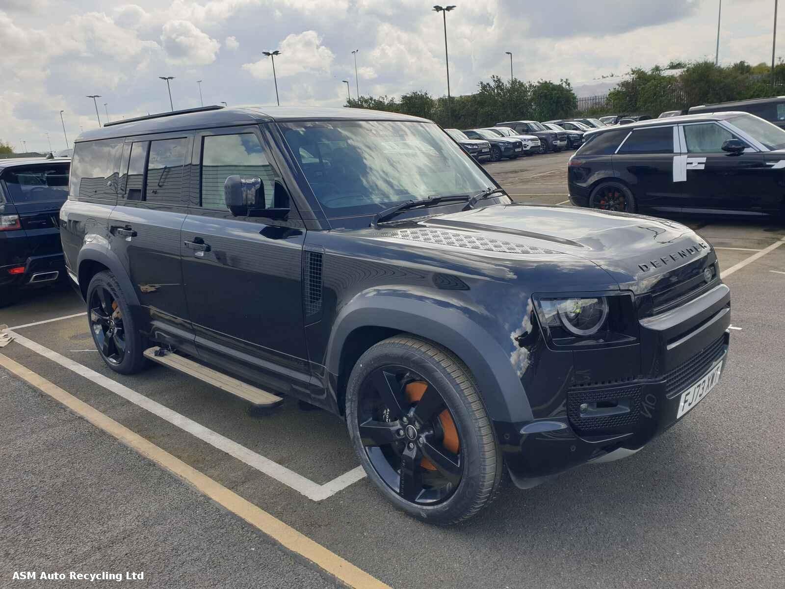 Image for a Land Rover Defender 2024 5 Door Estate Breaking