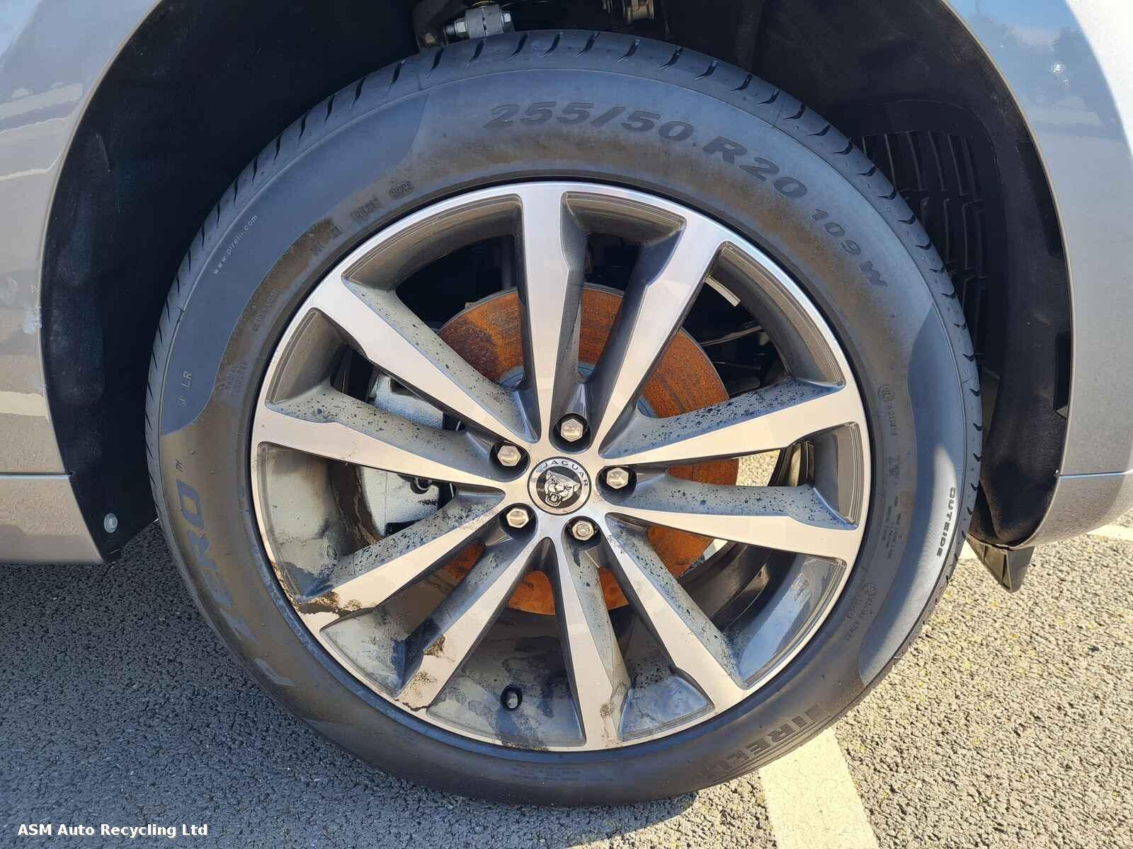 View Auto part Jaguar F-pace 2024 5 Door Estate Breaking