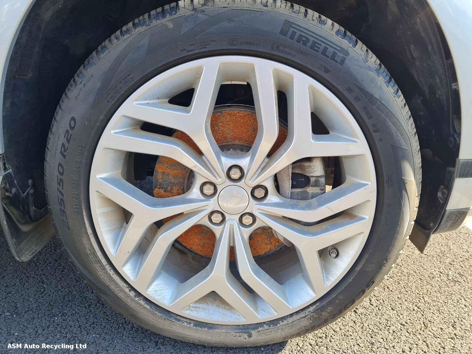 View Auto part Land Rover Range Rover Evoque 2020 5 Door Estate Breaking
