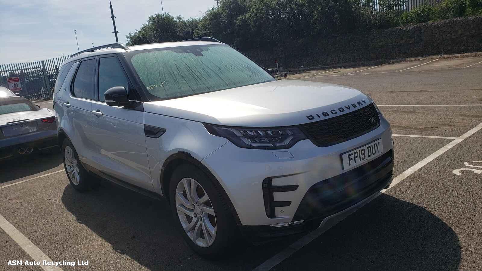Image for a Land Rover Discovery 2019 5 Door Estate Breaking