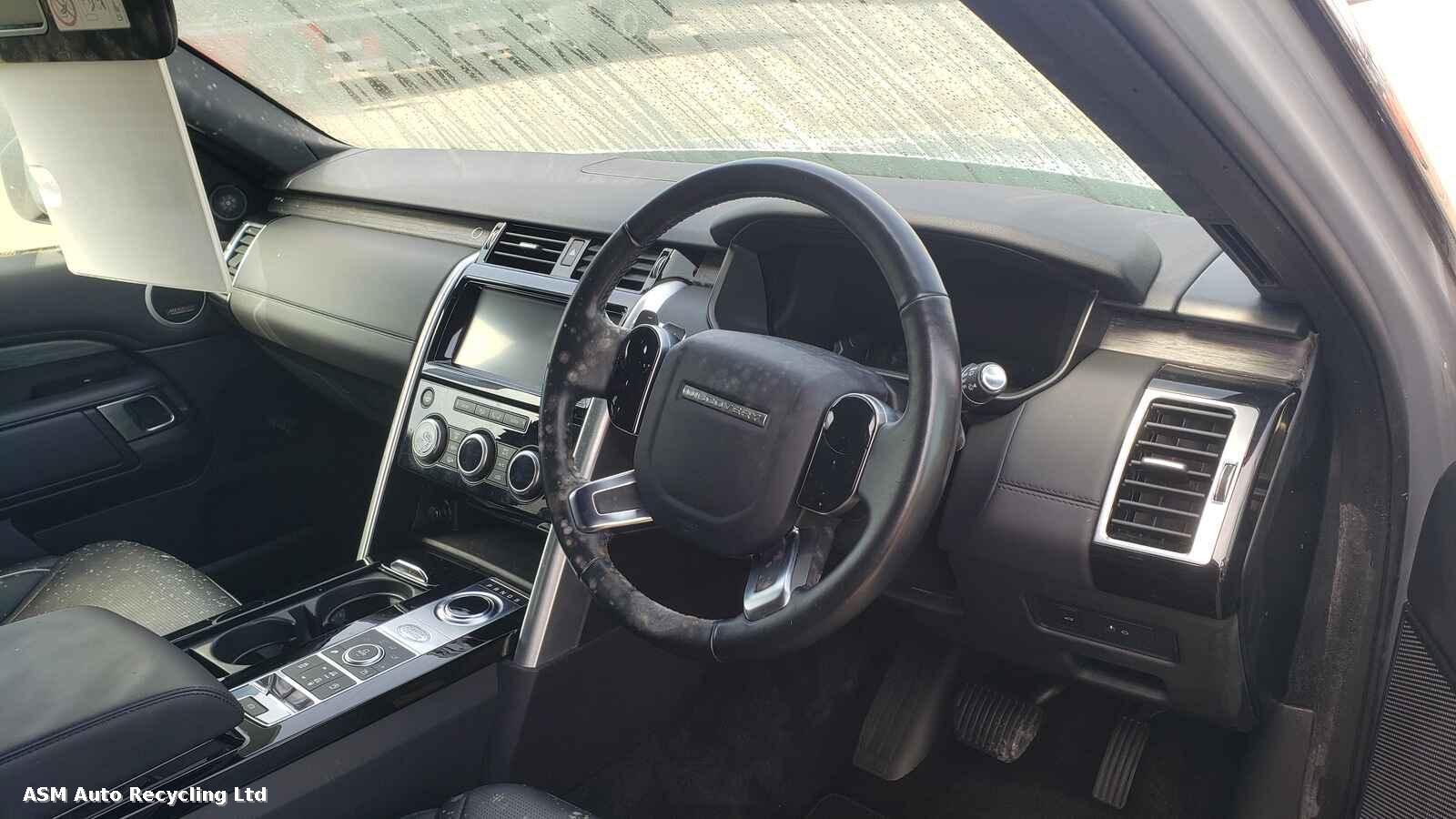 View Auto part Land Rover Discovery 2019 5 Door Estate Breaking