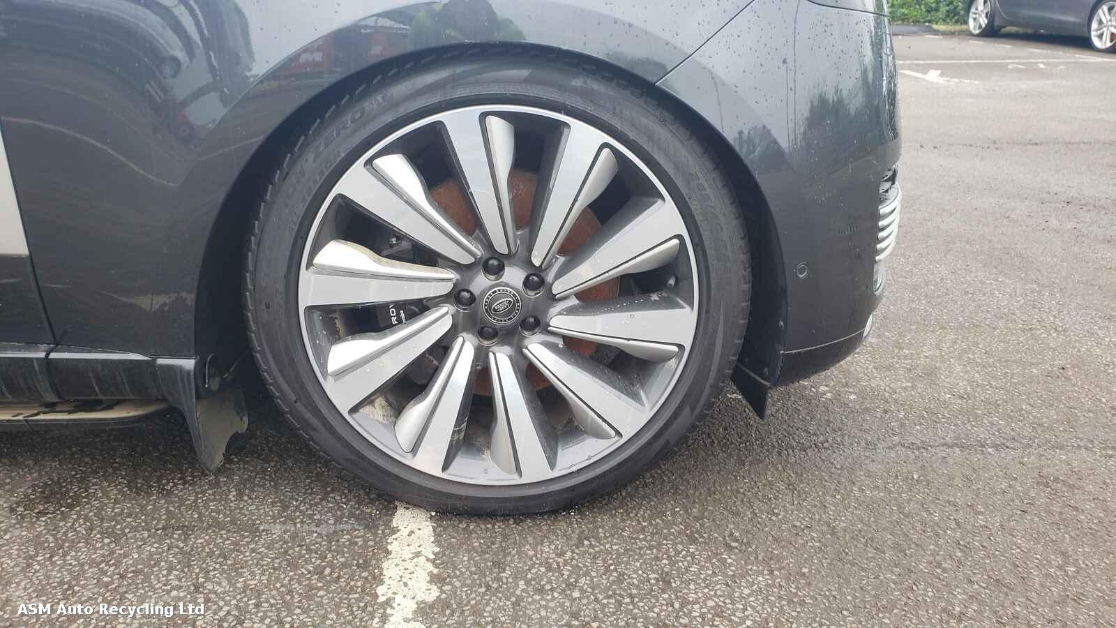 View Auto part Land Rover Range Rover 2024 5 Door Estate Breaking