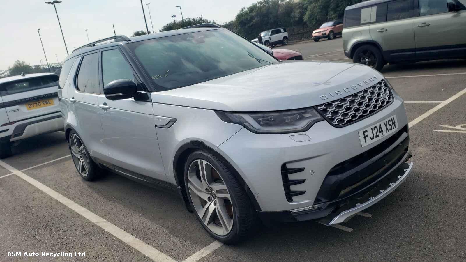 Image for a Land Rover Discovery 2024 5 Door Estate Breaking