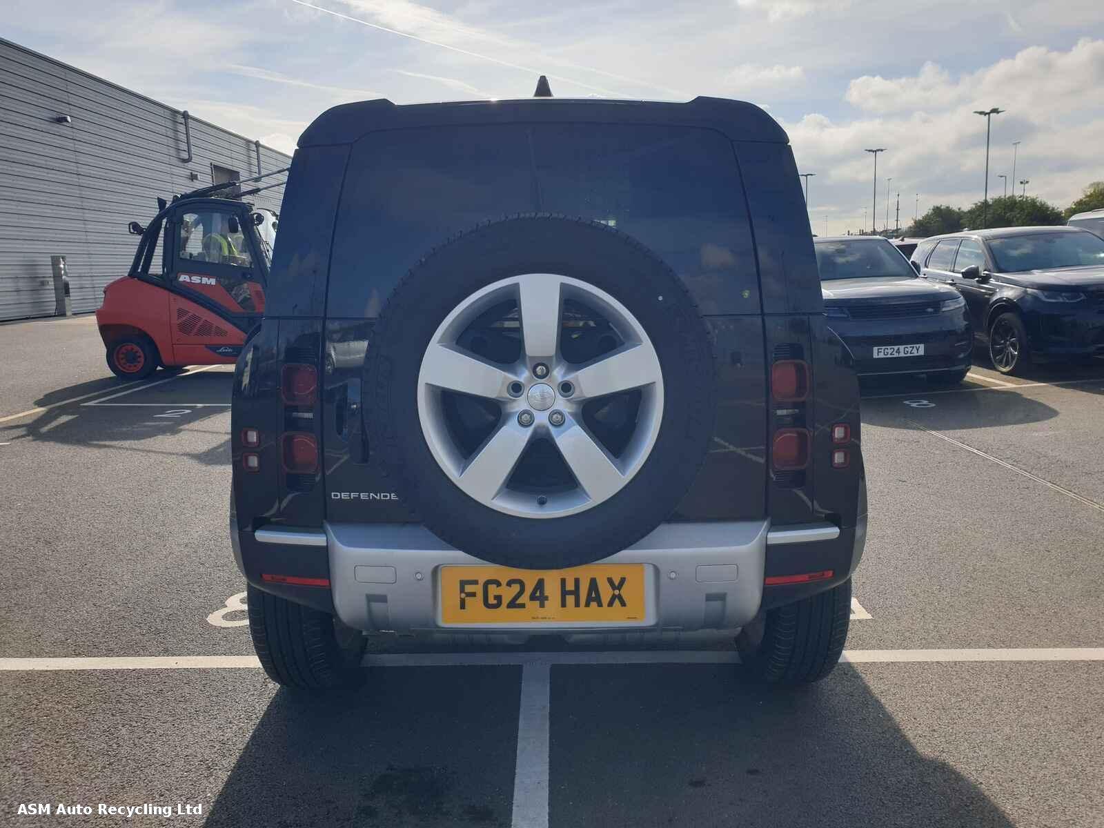 View Auto part Land Rover Defender 2024 Unknown Van Breaking