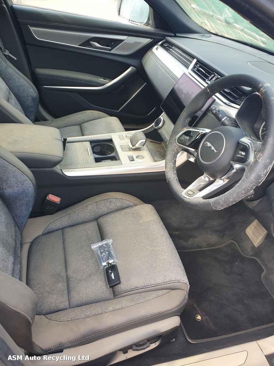 View Auto part Jaguar Xf 2024 5 Door Estate Breaking