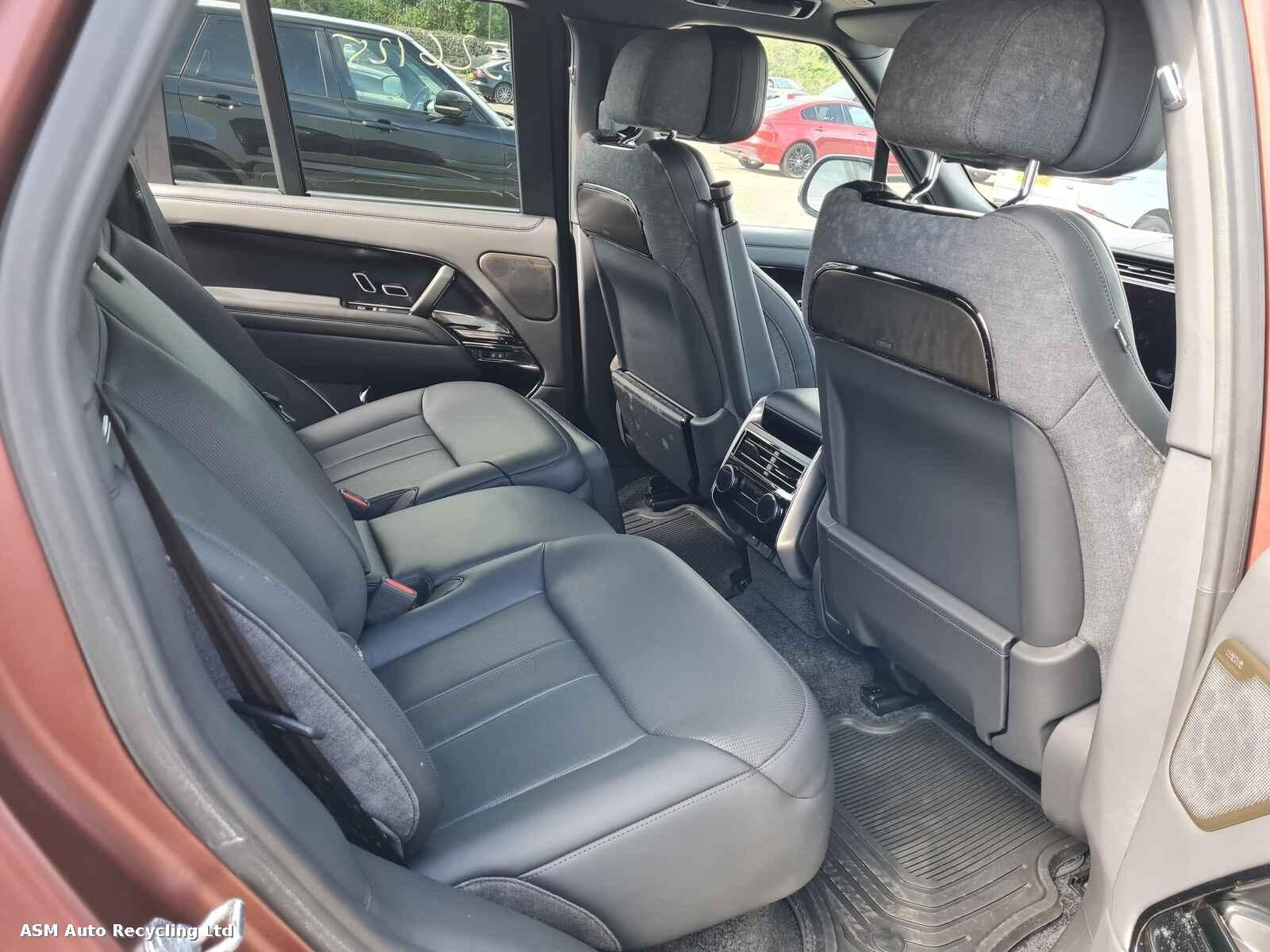 View Auto part Land Rover Range Rover 2023 5 Door Estate Breaking