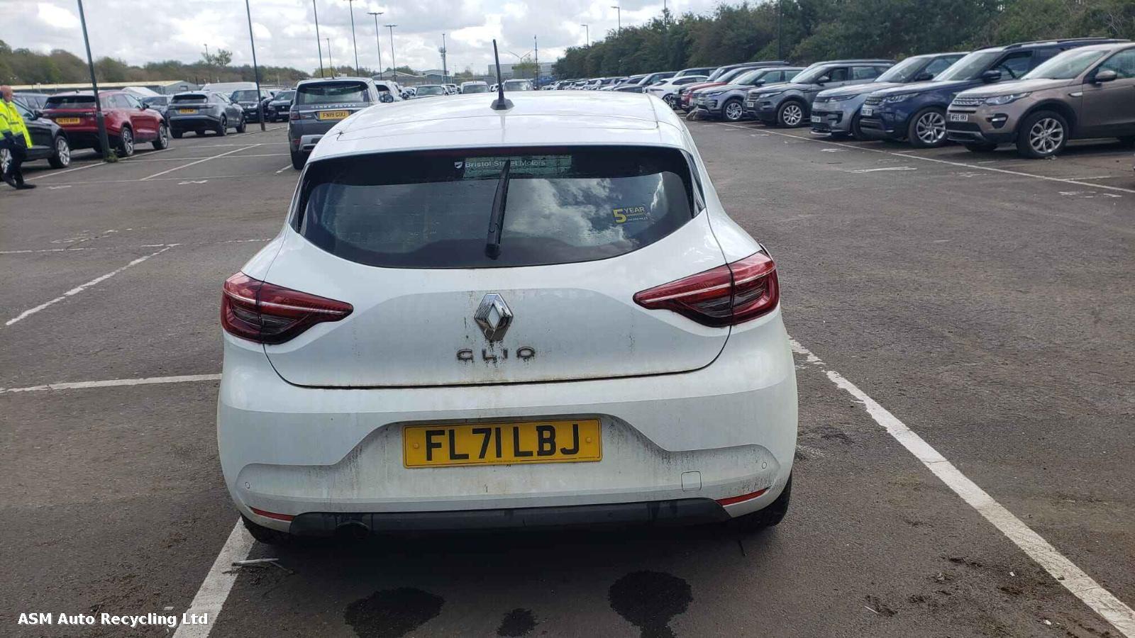View Auto part Renault Clio 2021 5 Door Hatchback Breaking