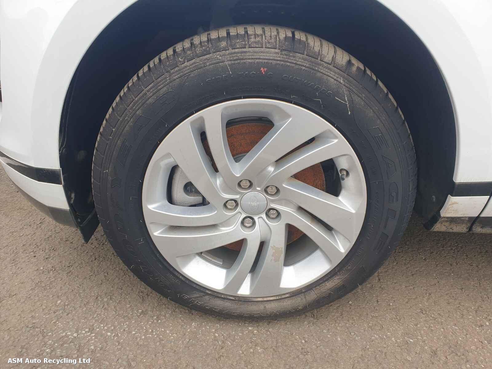 View Auto part Land Rover Range Rover Evoque 2024 5 Door Estate Breaking