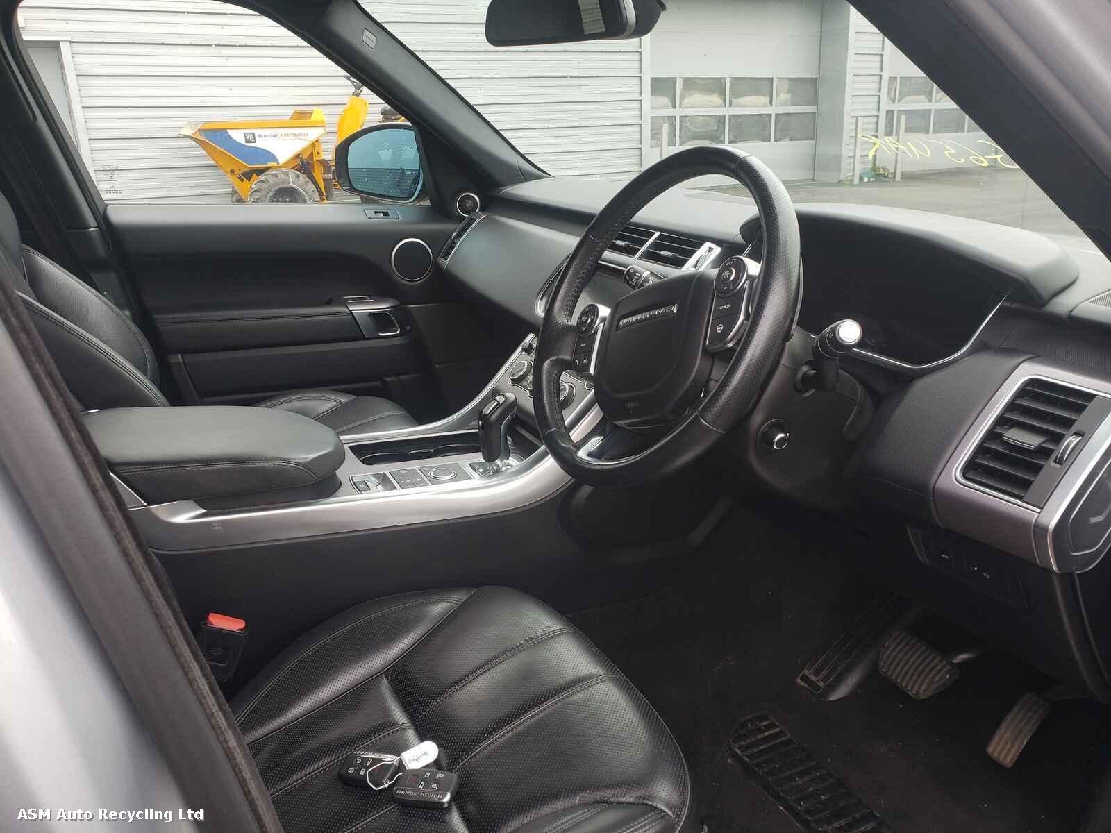 View Auto part Land Rover Range Rover Sport 2016 5 Door Estate Breaking