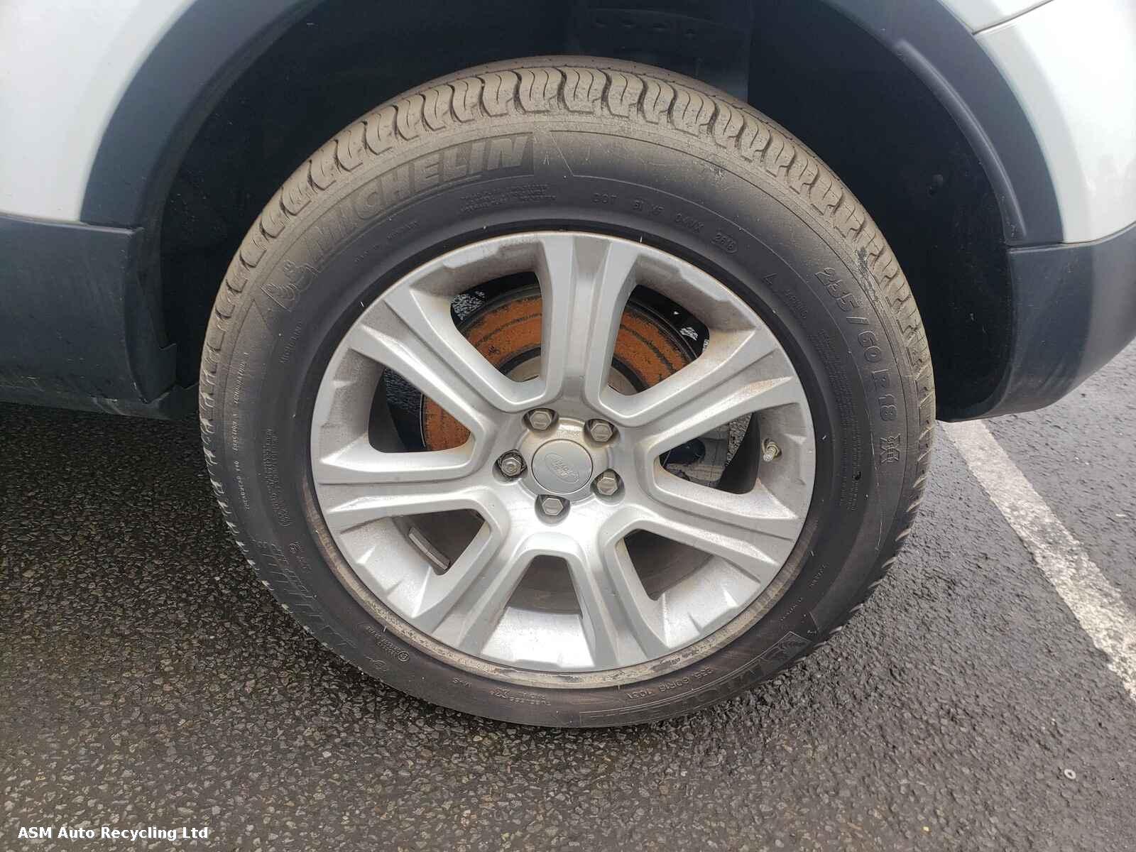 View Auto part Land Rover Range Rover Evoque 2019 5 Door Estate Breaking